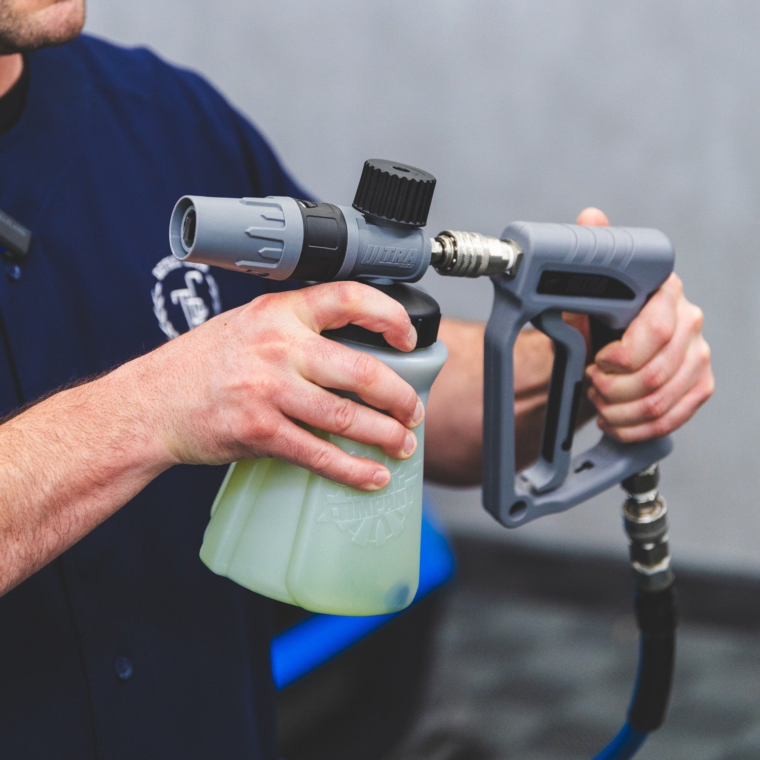 Ultra H2O Foam Cannon thick foam coverage on car