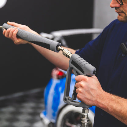 Ultra H2O Spray Wand in use during car detailing